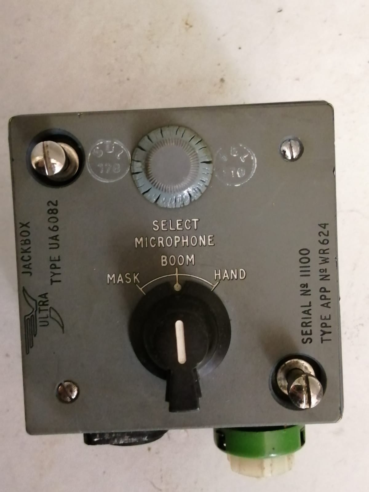 Ua6082 cockpit microphone switch panel.